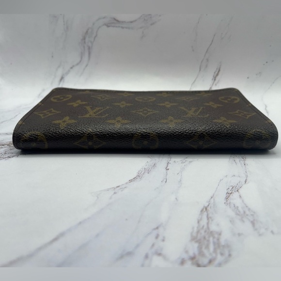 🔥🔥LOUIS VUITTON Zippy Long Wallet Portomone
Vintage Monogram LV - Picture 6 of 16